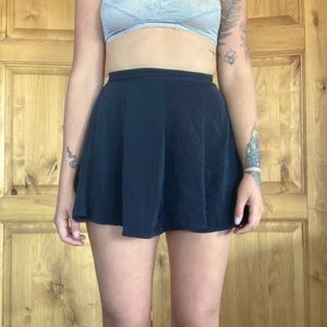 Brandy Melville black skirt